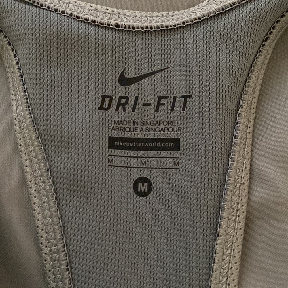 Nike Dri-Fit Razor Back Top - Medium - Picture 5 of 7